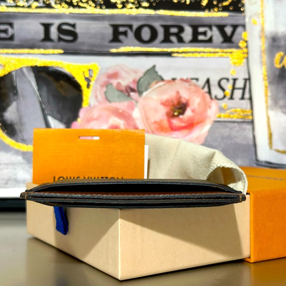 🔥🔥LOUIS VUITTON CARD HOLDER🔥🔥 - Picture 6 of 10